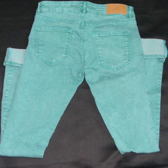 Divided by H&M Denim - Divide by H&M Straight Leg Teal Jeans EUC